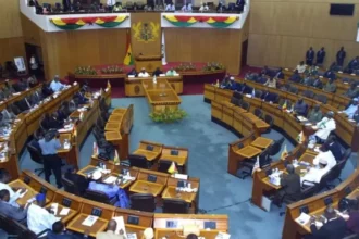 Impasse politique au Ghana : le Parlement ajourné