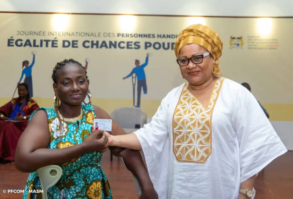 Bénin : une carte d’égalité de chances remise aux personnes handicapées