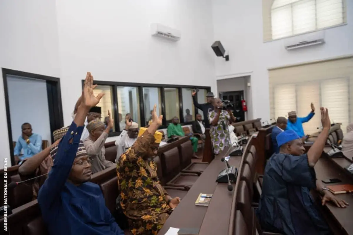 Bénin : le Parlement adopte la loi portant création de l’Agence judiciaire de l’État