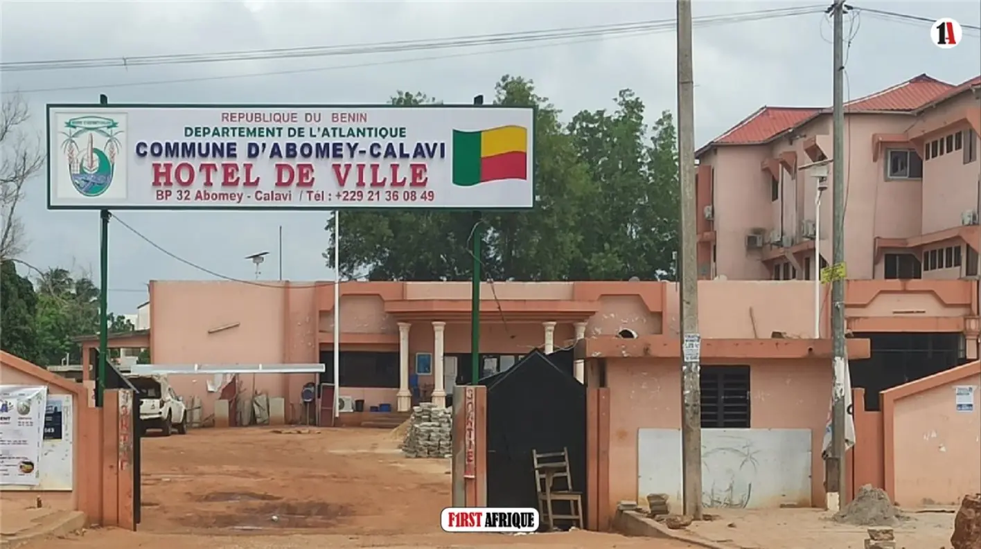 Bénin : le maire Angelo Ahouandjinou clarifie les raisons de la suspension du chef d’arrondissement de Glo-Djigbé