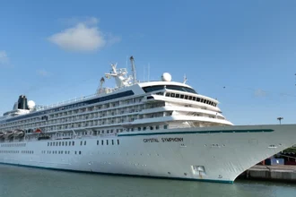 Tourisme : le Bénin accueille le plus grand navire jamais entré au port de Cotonou