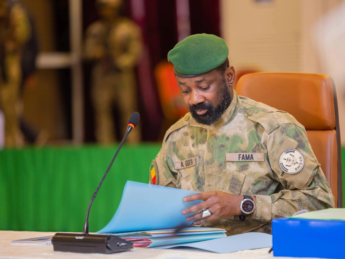 Au Mali, des intellectuels alertent sur des "dérives" du pouvoir Goïta
