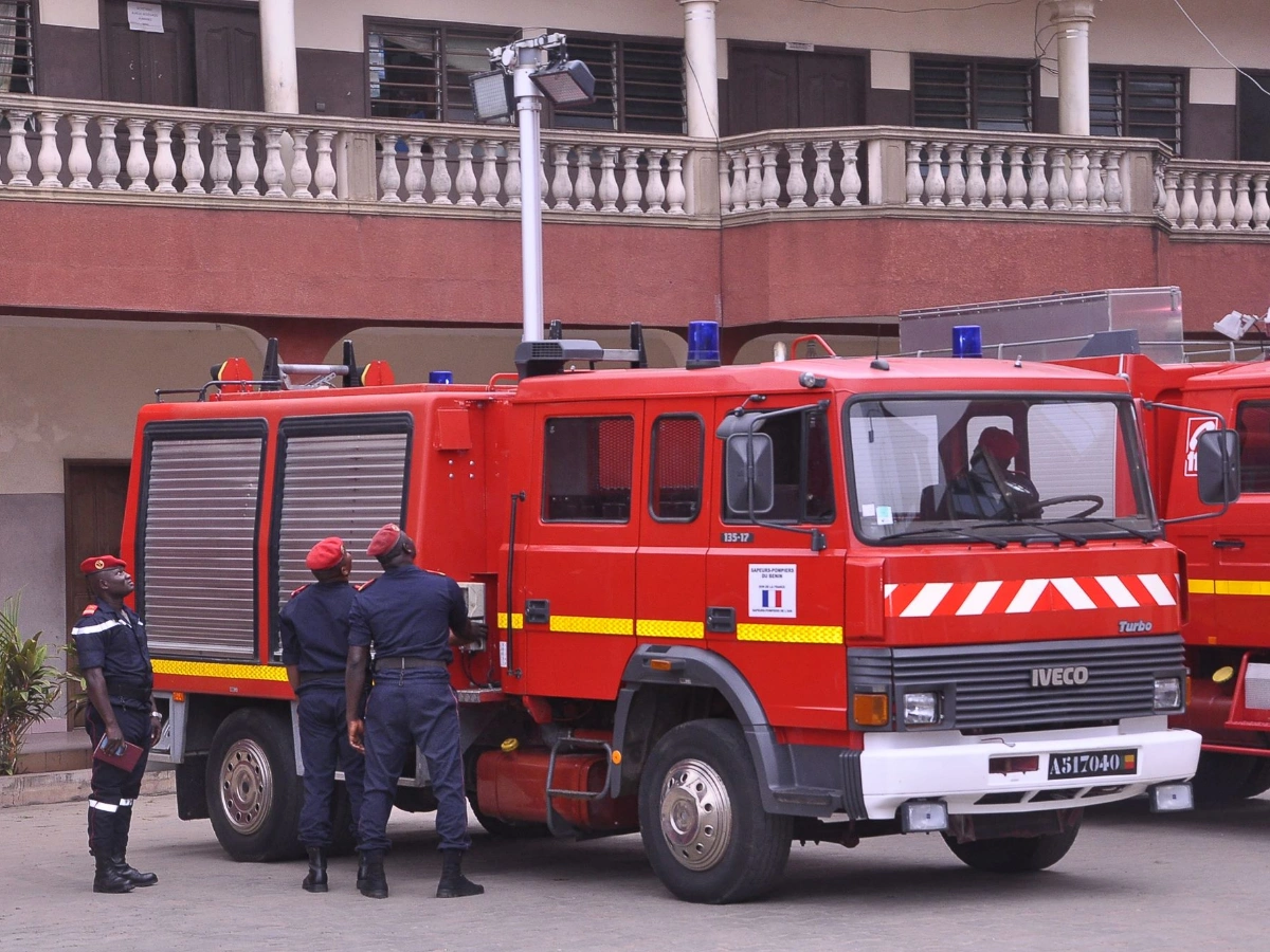 Sapeurs-pompiers : le lieutenant-colonel Ahouangbenon nommé directeur des incendies et secours