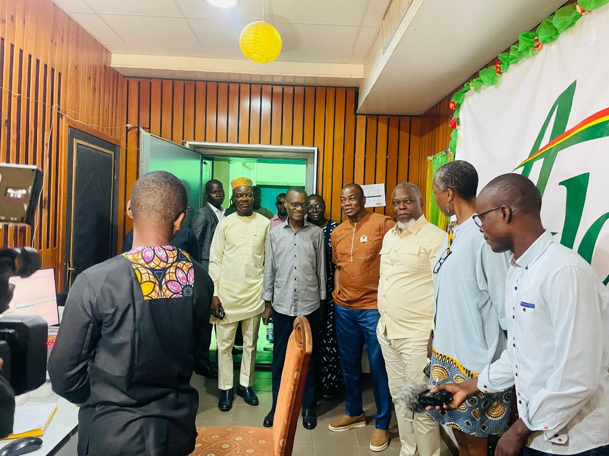 Bénin : en visite de travail à la SRTB, Edouard Loko appelle à l’excellence et la rigueur