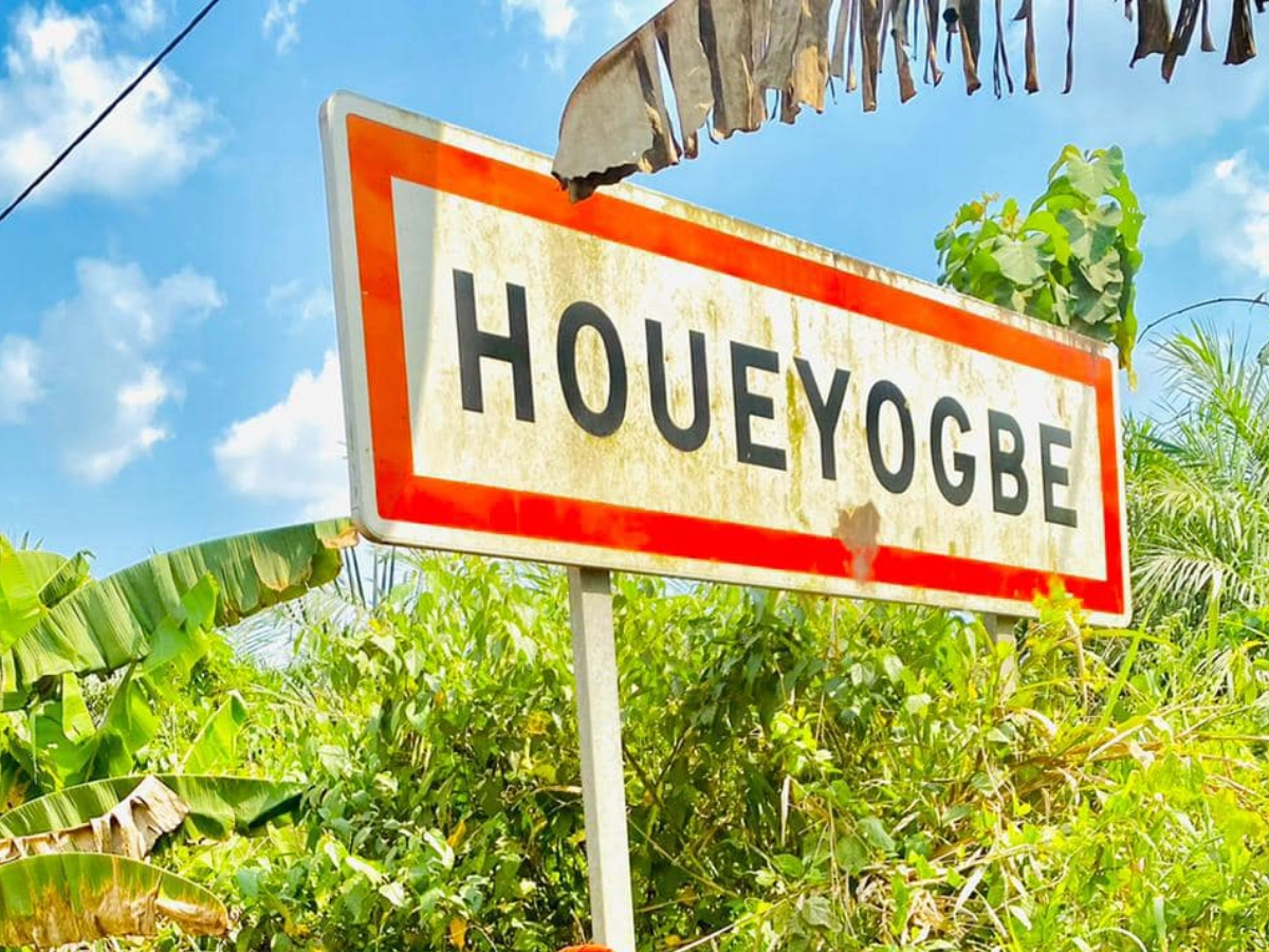 Bénin : un conducteur de taxi-moto meurt dans un accident à Houéyogbé