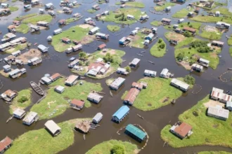 Ganvié : le gouvernement engage la réalisation de prototypes d’habitations lacustres durables