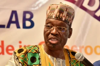 Cameroun: le ministre Issa Tchiroma Bakary démissionne et appelle à un changement de régime