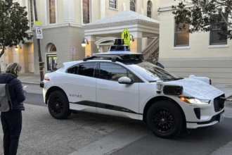 Robotaxis : entre promesse technologique et prudence réglementaire