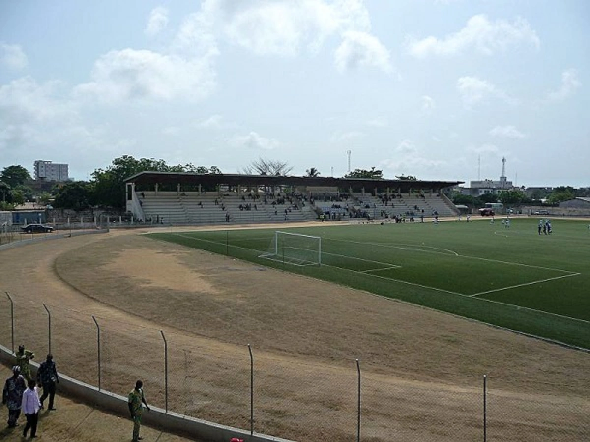 Bénin: la reconstruction du stade René Pleven lancée