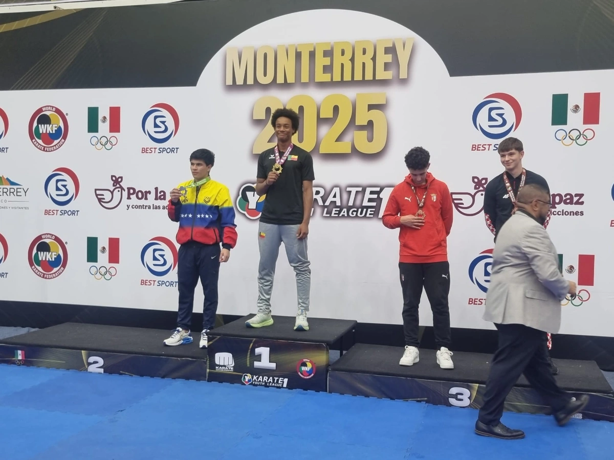 ihsane adjanonhoun champion du monde karaté