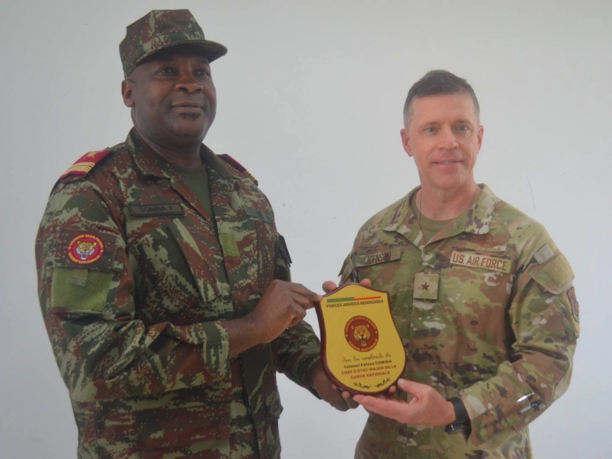 coopération militaire gomina faizou mitchell jonhson
