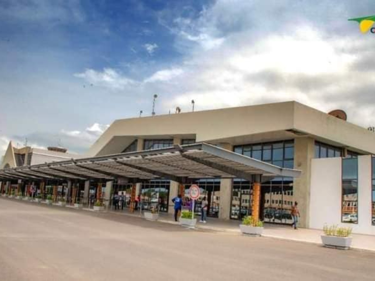 aéroport Bernardin Gantin