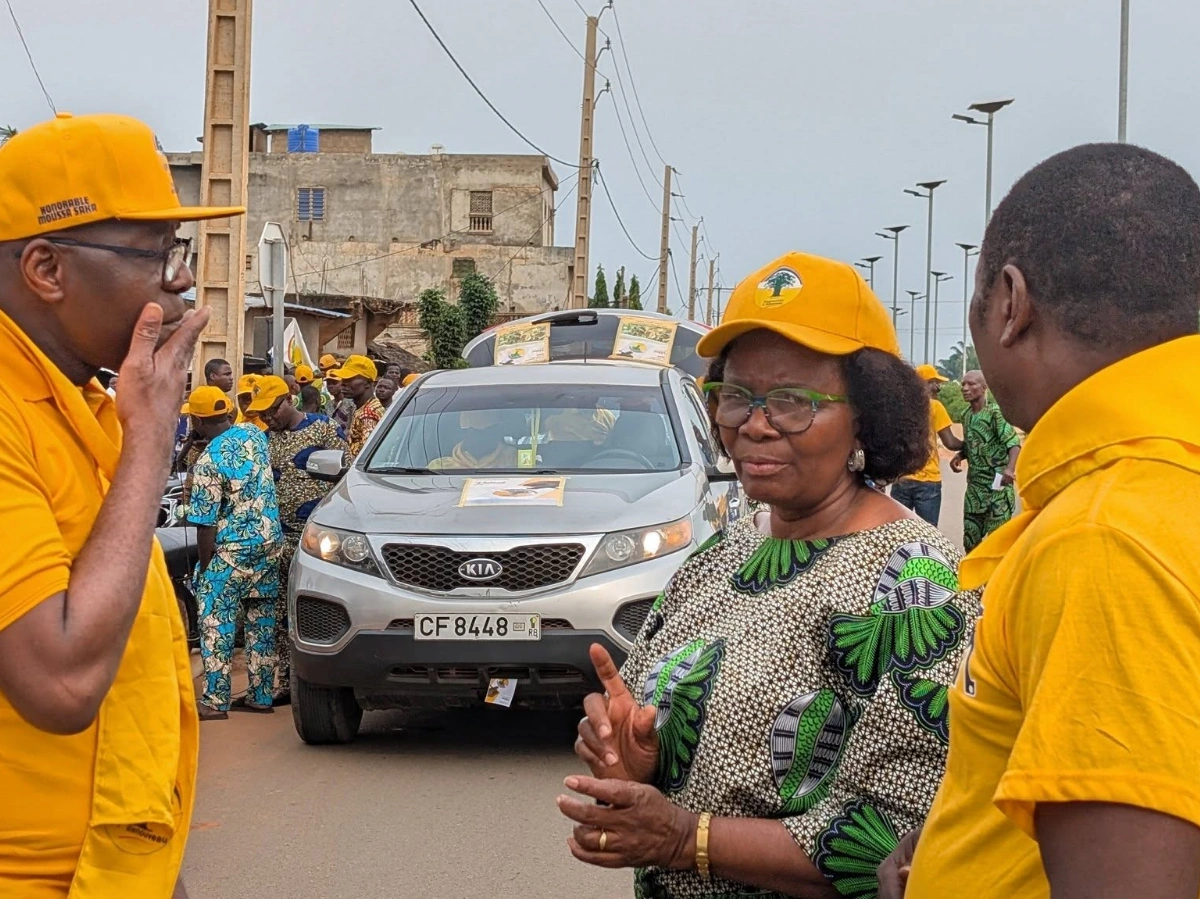 législatives cécile ahoumènou