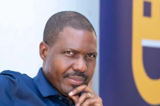 Daniel Edah as Crise Bénin Niger