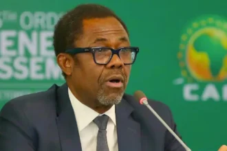 véron mosengo omba caf