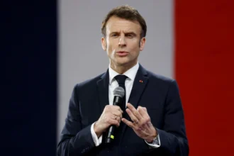 la france appelle ses ressortissants ç quitter le Mali