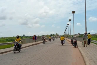 Abomey-Calavi : suicide présumé d'une femme de 24 ans après une confession d'infidélité