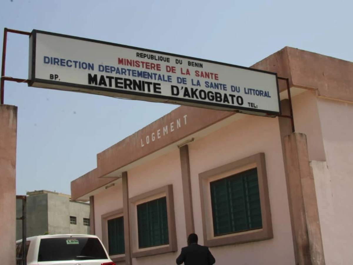 Bénin : les agents de santé contractuels désormais gérés par les mairies