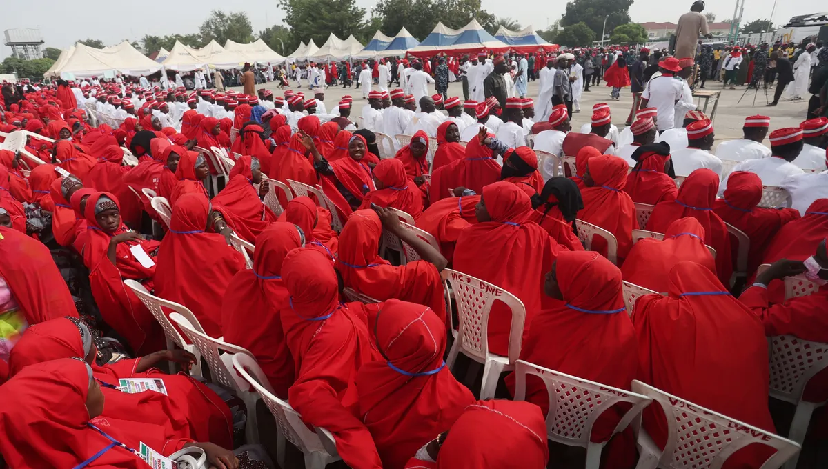 Au Nigeria, les autorités de l’État de Kano ont organisé, les 7 et 8 août 2026, une cérémonie collective de mariage réunissant 1 500 couples.