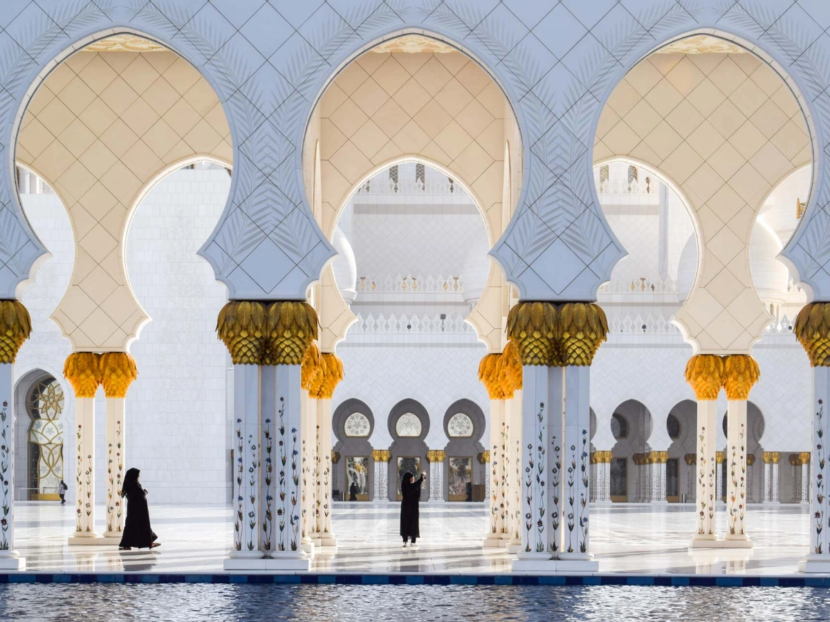 Romuald Wadagni à la mosquée Sheikh Zayed à Abu Dhabi